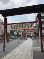 鷲神社の山門・神門