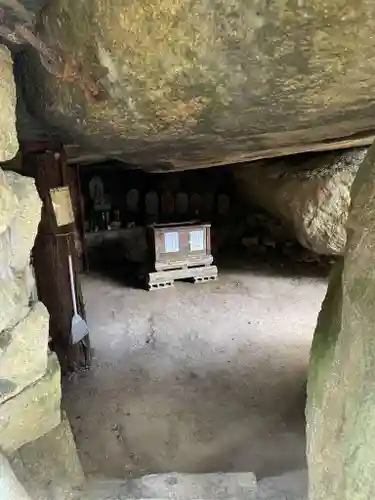 岩巣山薬師堂(愛知県)