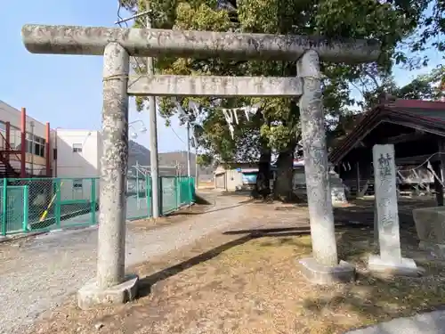 鹿島神社（葛生町）の鳥居