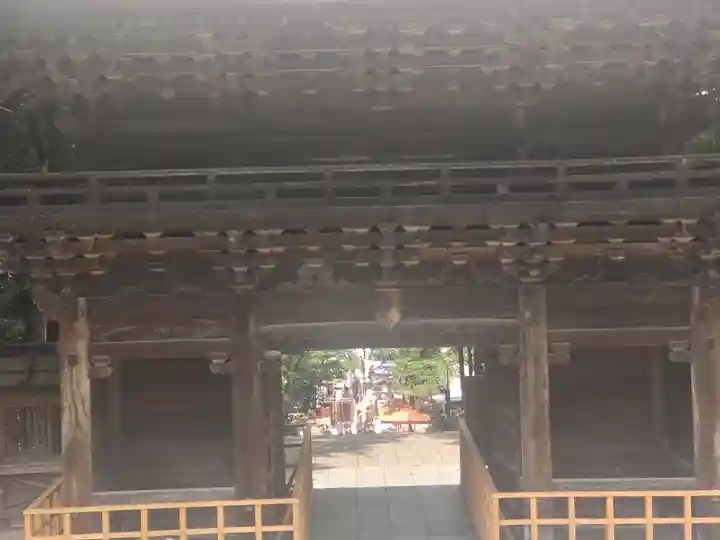 仙台東照宮の山門・神門