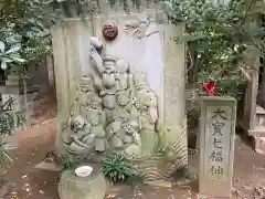 大宝八幡宮の像