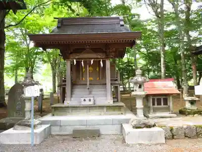 淺間神社（忍野八海）の末社・摂社