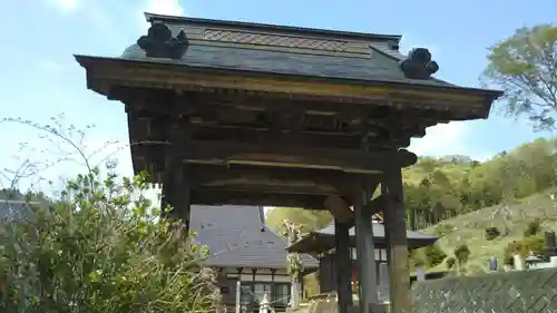 常寂光寺の山門