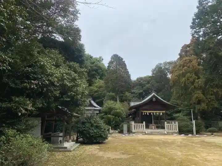 大和大圀魂神社の{uncategorized: "未分類", other: "その他", undefined: "問題あり", building: "その他建物", grave: "お墓", sacred_gate: "鳥居", guardian: "狛犬", statue: "像", buddha: "仏像", history: "歴史", nature: "自然", garden: "庭園", animal: "動物", pagoda: "塔", temizu: "手水舎", mountain_gate: "山門・神門", sanctuary: "本殿・本堂", subordinate: "末社・摂社", art: "芸術", scenery: "景色", jizo: "地蔵", ema: "絵馬", goshuin: "御朱印", omikuji: "おみくじ", items: "授与品その他", amulet: "お守り", goshuincho: "御朱印帳", eats: "食事", festival: "お祭り", votive_dance: "神楽", shichigosan: "七五三参", wedding: "結婚式", experience: "体験その他", initially: "初詣", around: "周辺", anti_infection: "感染症対策"}