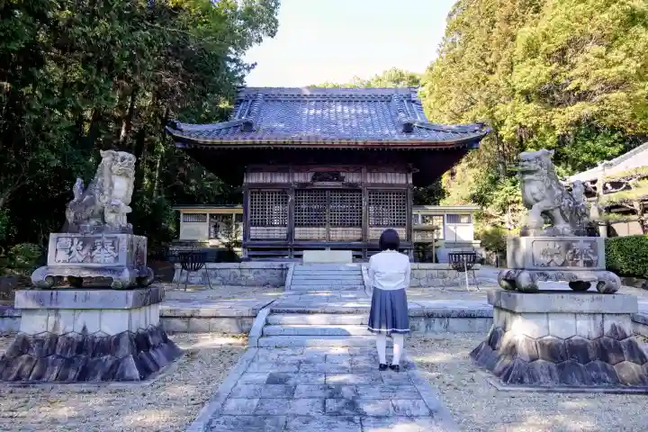 八柱社の{uncategorized: "未分類", other: "その他", undefined: "問題あり", building: "その他建物", grave: "お墓", sacred_gate: "鳥居", guardian: "狛犬", statue: "像", buddha: "仏像", history: "歴史", nature: "自然", garden: "庭園", animal: "動物", pagoda: "塔", temizu: "手水舎", mountain_gate: "山門・神門", sanctuary: "本殿・本堂", subordinate: "末社・摂社", art: "芸術", scenery: "景色", jizo: "地蔵", ema: "絵馬", goshuin: "御朱印", omikuji: "おみくじ", items: "授与品その他", amulet: "お守り", goshuincho: "御朱印帳", eats: "食事", festival: "お祭り", votive_dance: "神楽", shichigosan: "七五三参", wedding: "結婚式", experience: "体験その他", initially: "初詣", around: "周辺", anti_infection: "感染症対策"}