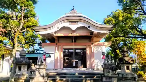 葛ノ葉稲荷社の本殿・本堂