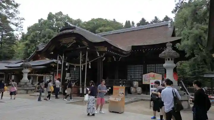 武田神社の本殿・本堂