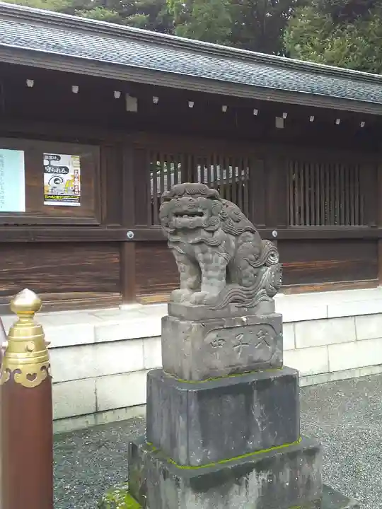 井草八幡宮の狛犬