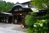 覚林房の本殿・本堂