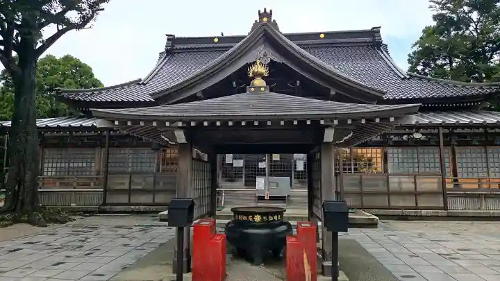 倶利迦羅不動寺山頂本堂の{uncategorized: "未分類", other: "その他", undefined: "問題あり", building: "その他建物", grave: "お墓", sacred_gate: "鳥居", guardian: "狛犬", statue: "像", buddha: "仏像", history: "歴史", nature: "自然", garden: "庭園", animal: "動物", pagoda: "塔", temizu: "手水舎", mountain_gate: "山門・神門", sanctuary: "本殿・本堂", subordinate: "末社・摂社", art: "芸術", scenery: "景色", jizo: "地蔵", ema: "絵馬", goshuin: "御朱印", omikuji: "おみくじ", items: "授与品その他", amulet: "お守り", goshuincho: "御朱印帳", eats: "食事", festival: "お祭り", votive_dance: "神楽", shichigosan: "七五三参", wedding: "結婚式", experience: "体験その他", initially: "初詣", around: "周辺", anti_infection: "感染症対策"}
