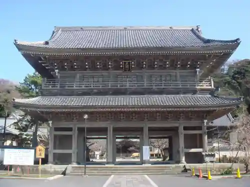 光明寺の山門