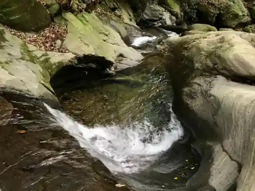 大釜弁財天の周辺