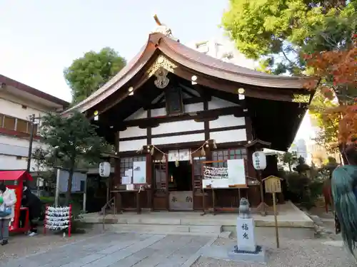 三輪神社の本殿・本堂