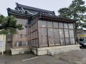 諏訪神社の本殿・本堂