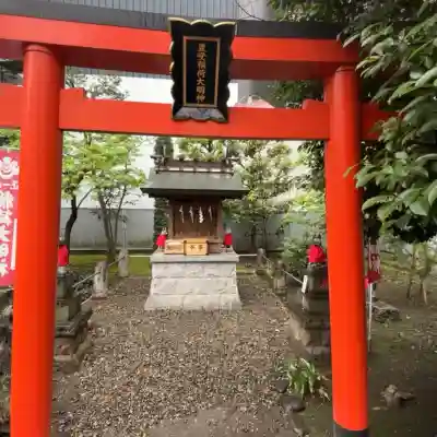 羽衣町厳島神社（関内厳島神社・横浜弁天）の{uncategorized: "未分類", other: "その他", undefined: "問題あり", building: "その他建物", grave: "お墓", sacred_gate: "鳥居", guardian: "狛犬", statue: "像", buddha: "仏像", history: "歴史", nature: "自然", garden: "庭園", animal: "動物", pagoda: "塔", temizu: "手水舎", mountain_gate: "山門・神門", sanctuary: "本殿・本堂", subordinate: "末社・摂社", art: "芸術", scenery: "景色", jizo: "地蔵", ema: "絵馬", goshuin: "御朱印", omikuji: "おみくじ", items: "授与品その他", amulet: "お守り", goshuincho: "御朱印帳", eats: "食事", festival: "お祭り", votive_dance: "神楽", shichigosan: "七五三参", wedding: "結婚式", experience: "体験その他", initially: "初詣", around: "周辺", anti_infection: "感染症対策"}