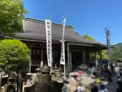 青岸渡寺の本殿