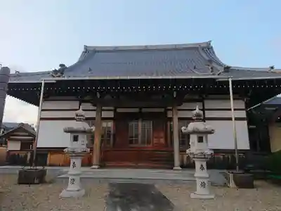 万寿寺の本殿・本堂