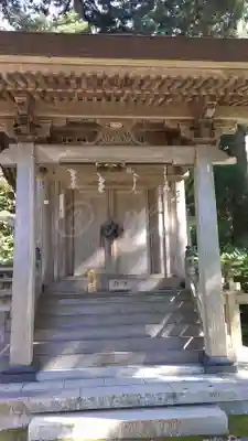 出羽神社(出羽三山神社)~三神合祭殿~の末社・摂社
