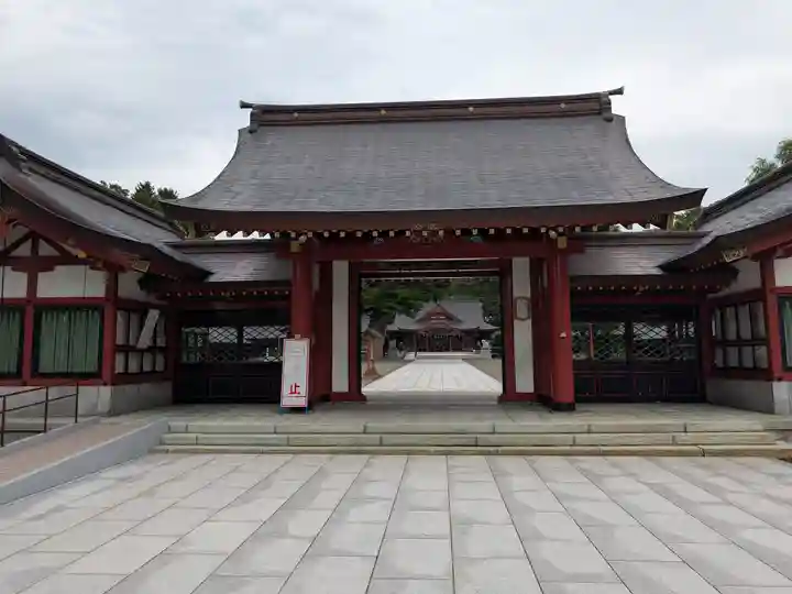 北海道護國神社の山門・神門