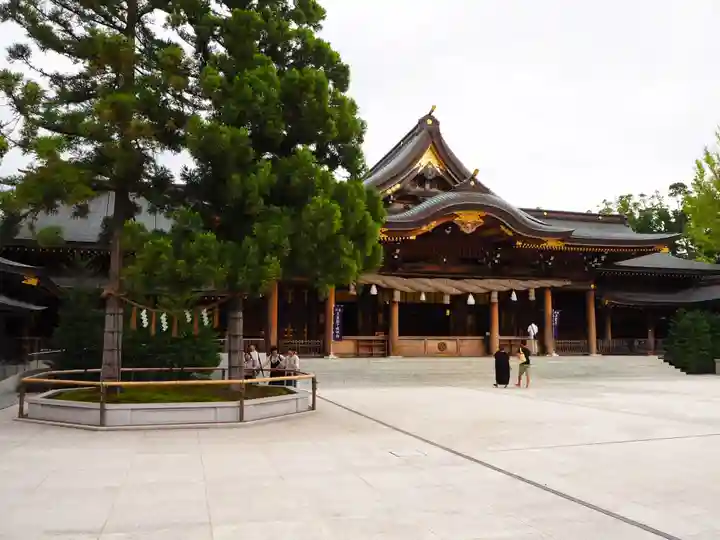 寒川神社の本殿・本堂