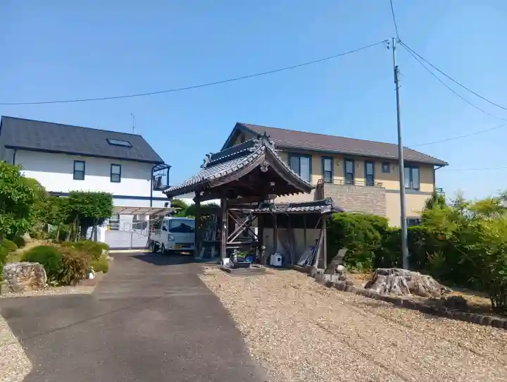 陽徳禅寺の{uncategorized: "未分類", other: "その他", undefined: "問題あり", building: "その他建物", grave: "お墓", sacred_gate: "鳥居", guardian: "狛犬", statue: "像", buddha: "仏像", history: "歴史", nature: "自然", garden: "庭園", animal: "動物", pagoda: "塔", temizu: "手水舎", mountain_gate: "山門・神門", sanctuary: "本殿・本堂", subordinate: "末社・摂社", art: "芸術", scenery: "景色", jizo: "地蔵", ema: "絵馬", goshuin: "御朱印", omikuji: "おみくじ", items: "授与品その他", amulet: "お守り", goshuincho: "御朱印帳", eats: "食事", festival: "お祭り", votive_dance: "神楽", shichigosan: "七五三参", wedding: "結婚式", experience: "体験その他", initially: "初詣", around: "周辺", anti_infection: "感染症対策"}