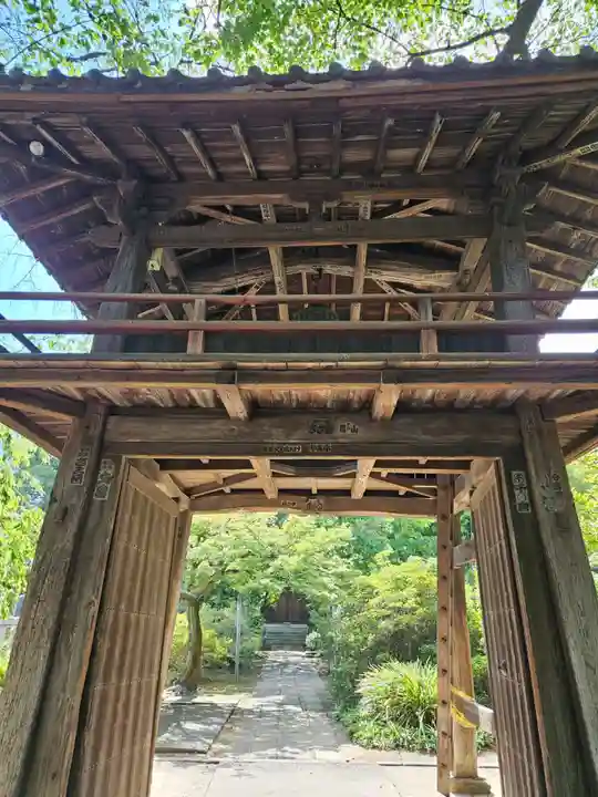 中院の山門・神門