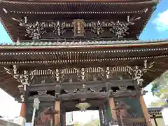 清凉寺の山門