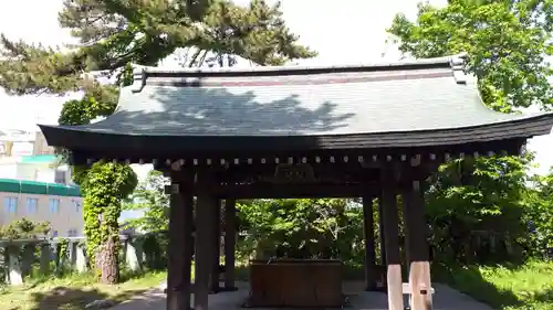 函館護國神社の手水