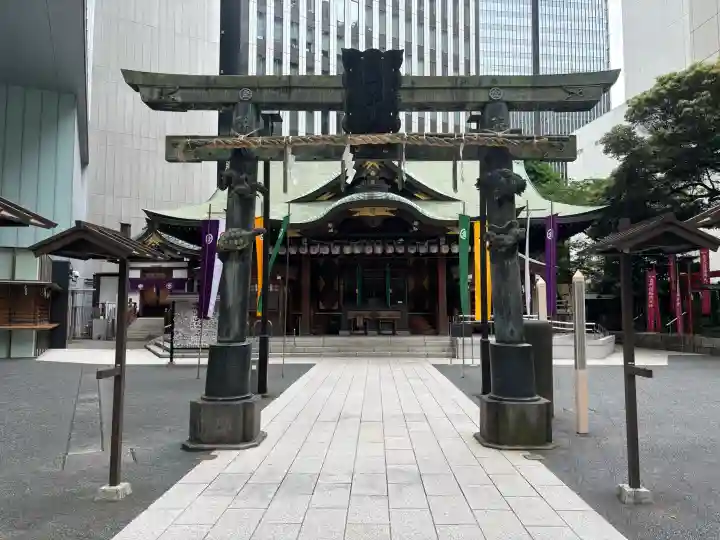 虎ノ門金刀比羅宮の{uncategorized: "未分類", other: "その他", undefined: "問題あり", building: "その他建物", grave: "お墓", sacred_gate: "鳥居", guardian: "狛犬", statue: "像", buddha: "仏像", history: "歴史", nature: "自然", garden: "庭園", animal: "動物", pagoda: "塔", temizu: "手水舎", mountain_gate: "山門・神門", sanctuary: "本殿・本堂", subordinate: "末社・摂社", art: "芸術", scenery: "景色", jizo: "地蔵", ema: "絵馬", goshuin: "御朱印", omikuji: "おみくじ", items: "授与品その他", amulet: "お守り", goshuincho: "御朱印帳", eats: "食事", festival: "お祭り", votive_dance: "神楽", shichigosan: "七五三参", wedding: "結婚式", experience: "体験その他", initially: "初詣", around: "周辺", anti_infection: "感染症対策"}