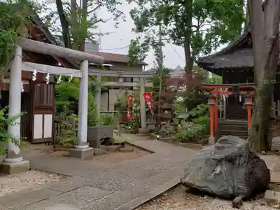 馬橋稲荷神社の末社・摂社