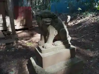六所神社の狛犬