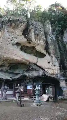 大谷寺の本殿・本堂