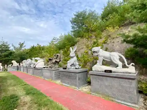 白崎八幡宮の像