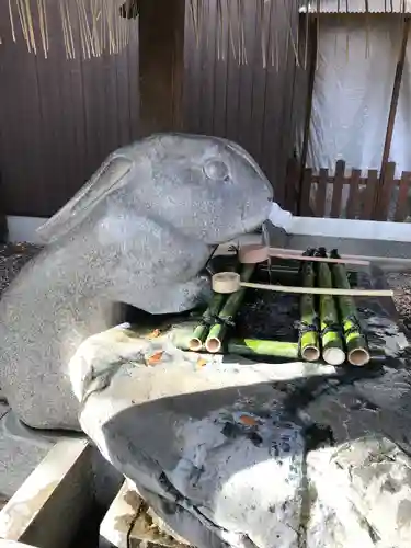 調神社の手水舎