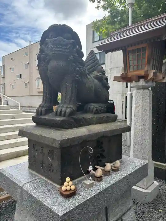 札幌諏訪神社の狛犬