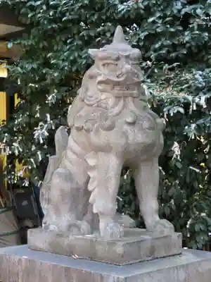 大鳥神社の狛犬