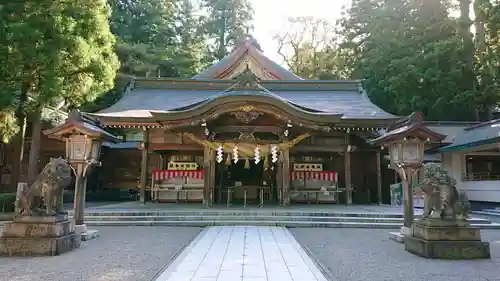 白山比咩神社の本殿