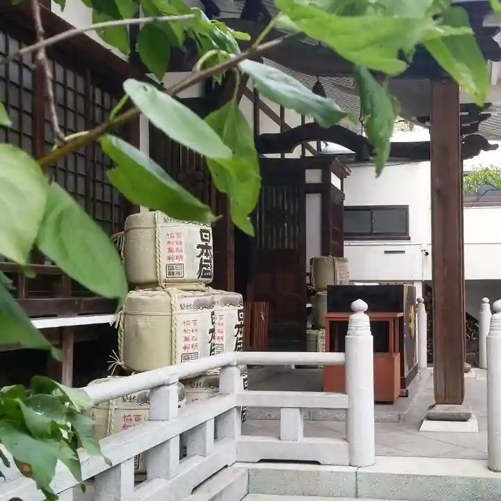 鳥越神社の本殿・本堂