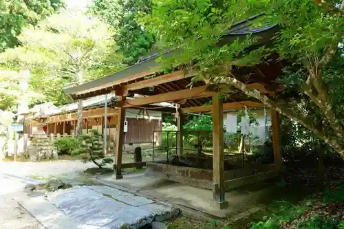 都祁水分神社の手水舎
