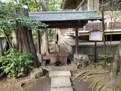 井草八幡宮の手水舎