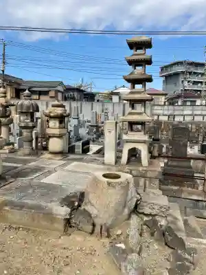 浄瀧寺の{uncategorized: "未分類", other: "その他", undefined: "問題あり", building: "その他建物", grave: "お墓", sacred_gate: "鳥居", guardian: "狛犬", statue: "像", buddha: "仏像", history: "歴史", nature: "自然", garden: "庭園", animal: "動物", pagoda: "塔", temizu: "手水舎", mountain_gate: "山門・神門", sanctuary: "本殿・本堂", subordinate: "末社・摂社", art: "芸術", scenery: "景色", jizo: "地蔵", ema: "絵馬", goshuin: "御朱印", omikuji: "おみくじ", items: "授与品その他", amulet: "お守り", goshuincho: "御朱印帳", eats: "食事", festival: "お祭り", votive_dance: "神楽", shichigosan: "七五三参", wedding: "結婚式", experience: "体験その他", initially: "初詣", around: "周辺", anti_infection: "感染症対策"}