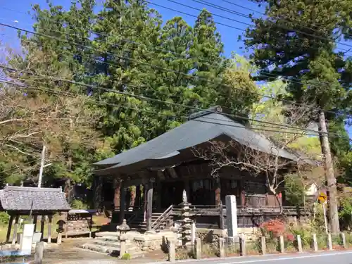 法養寺薬師堂の狛犬