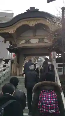 湯島天満宮の山門・神門