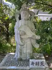 五所神社の像