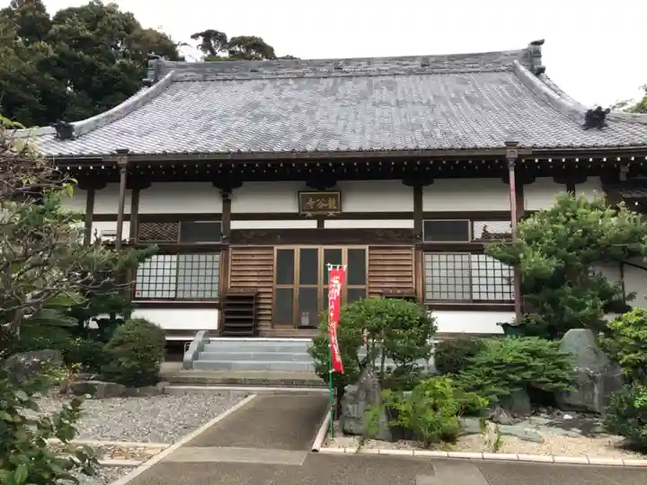 龍谷寺の本殿・本堂