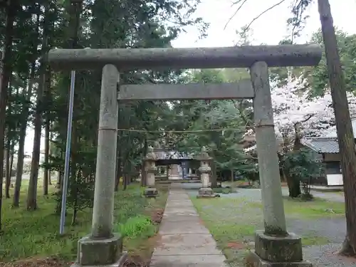 鎌形八幡神社の鳥居