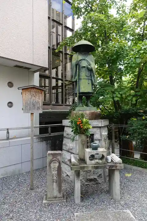 頂法寺(六角堂)の像