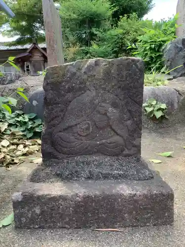 岩野八幡社の仏像