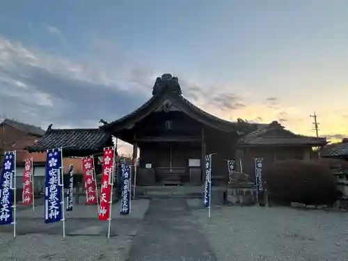安楽寺の本殿・本堂