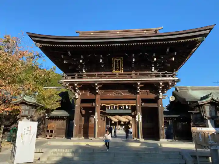 宮地嶽神社の山門・神門
